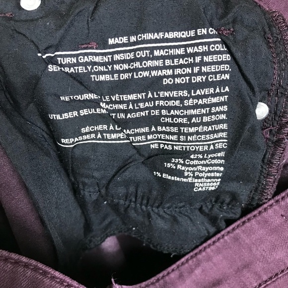 Halogen Purple 5-Pocket Mid-Rise Stretch Skinny Jeans
Size 27 - Picture 5 of 6